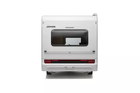 Eriba Novaline 442_Heck frontal_innenlicht aus 