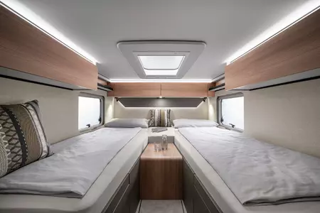 HYMER GT-S 685_Schlafbereich-Screen Ansicht der Einzelbetten im Heckbereich des Hymer GT-S 2026